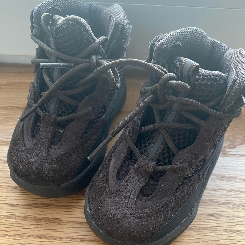 Infant Desert Oil Yezzy